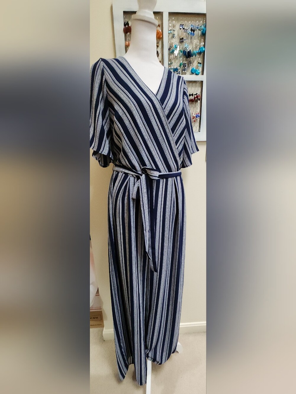 Trixxi Navy & White Patterned Pinstripe Wrap Jumpsuit JUNIORS Size L